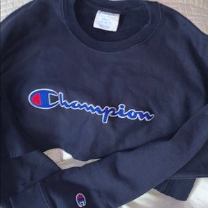 Cropped Champion Crewneck